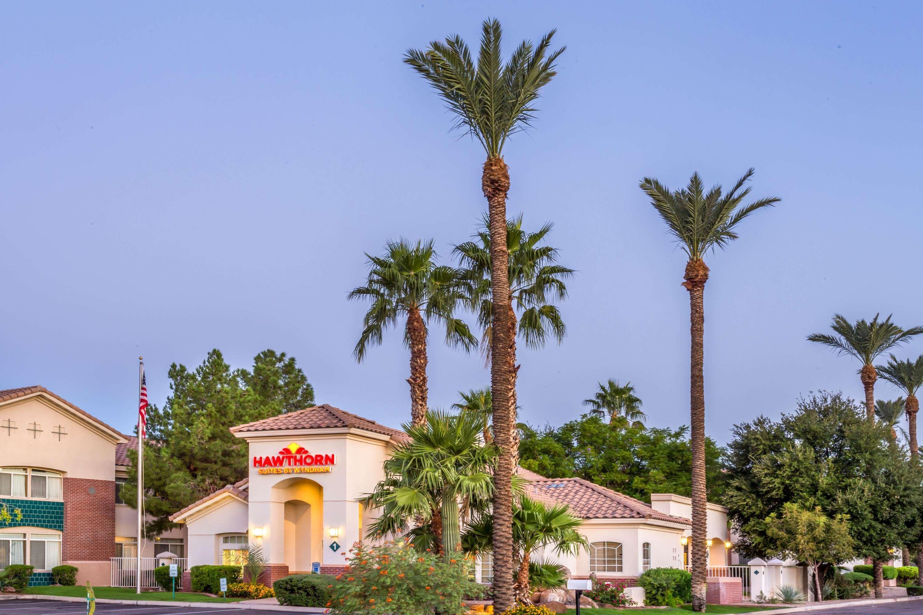 Hawthorn By Wyndham Hotel 3*